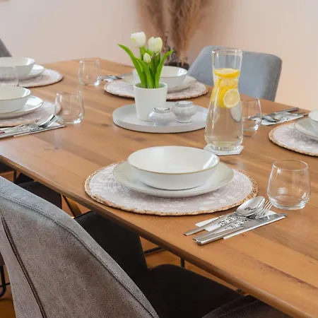 Apartament Modern With Private Jacuzzi Mikis *