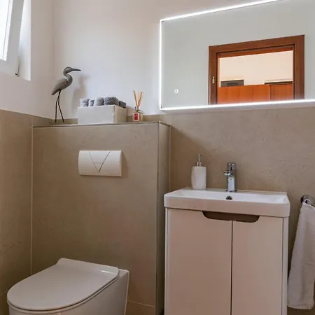 Modern With Private Jacuzzi Mikis * Trogir